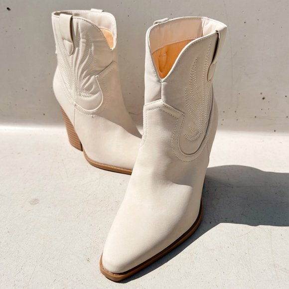 NEW Beige Distress Nubuck PU Western Cowboy Block Heel Ankle Booties Boots Shoe - Picture 11 of 13